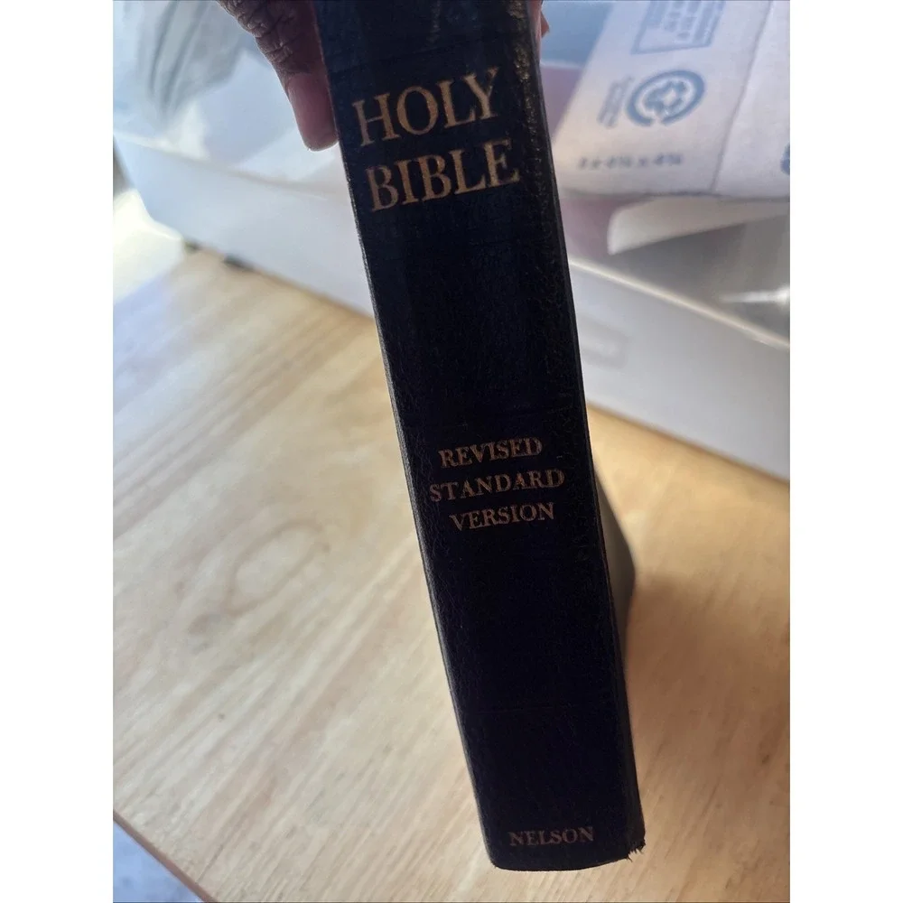 Vintage 1953 Leather Holy Bible Revised Standard Version Nelson Leather Bond‎